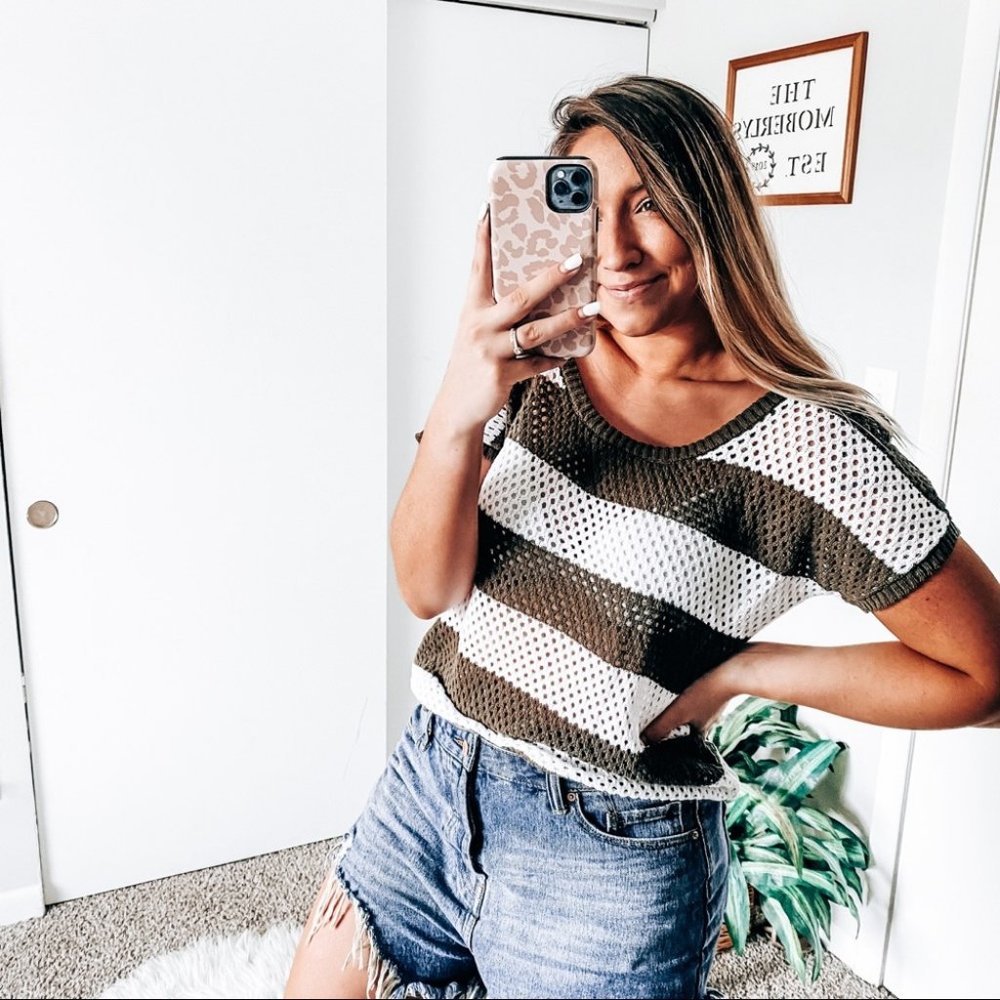 Torrid eyelet top